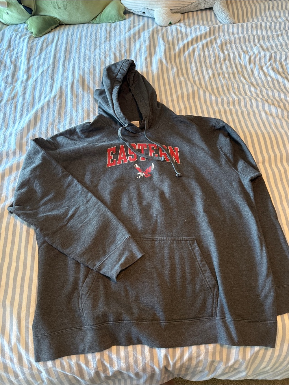 Eastern Washington University Charcoal Pullover Hoodie with Red Logo